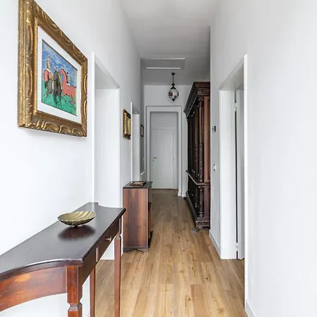 Il Gelso With Parking And Garden!