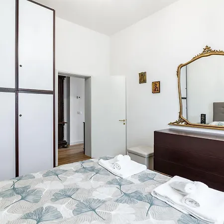 Il Gelso With Parking And Garden! Apartament
